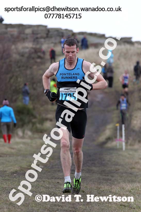 Senior men Martin Hallissey (Ponteland Runners) NEHL, Wrekenton. Photo: David T. Hewitson/Sports for All Pics